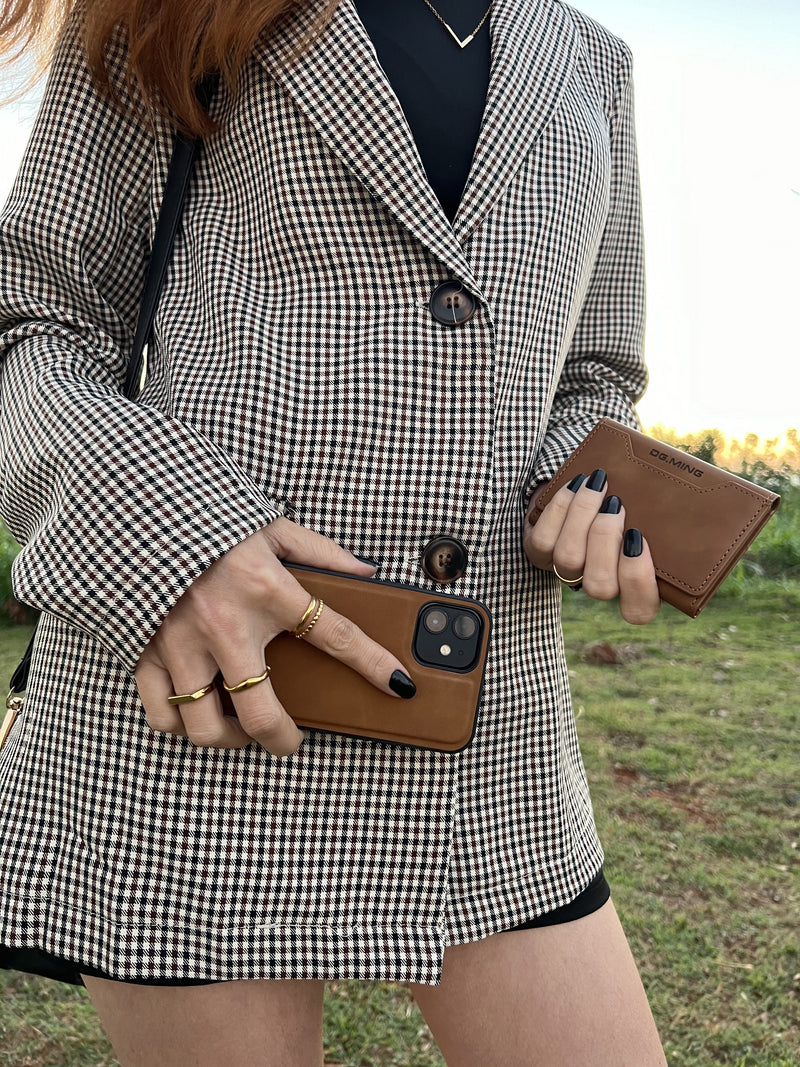 Case iPhone Ultra Slim Leather with Magnetic Wallet 2 in 1